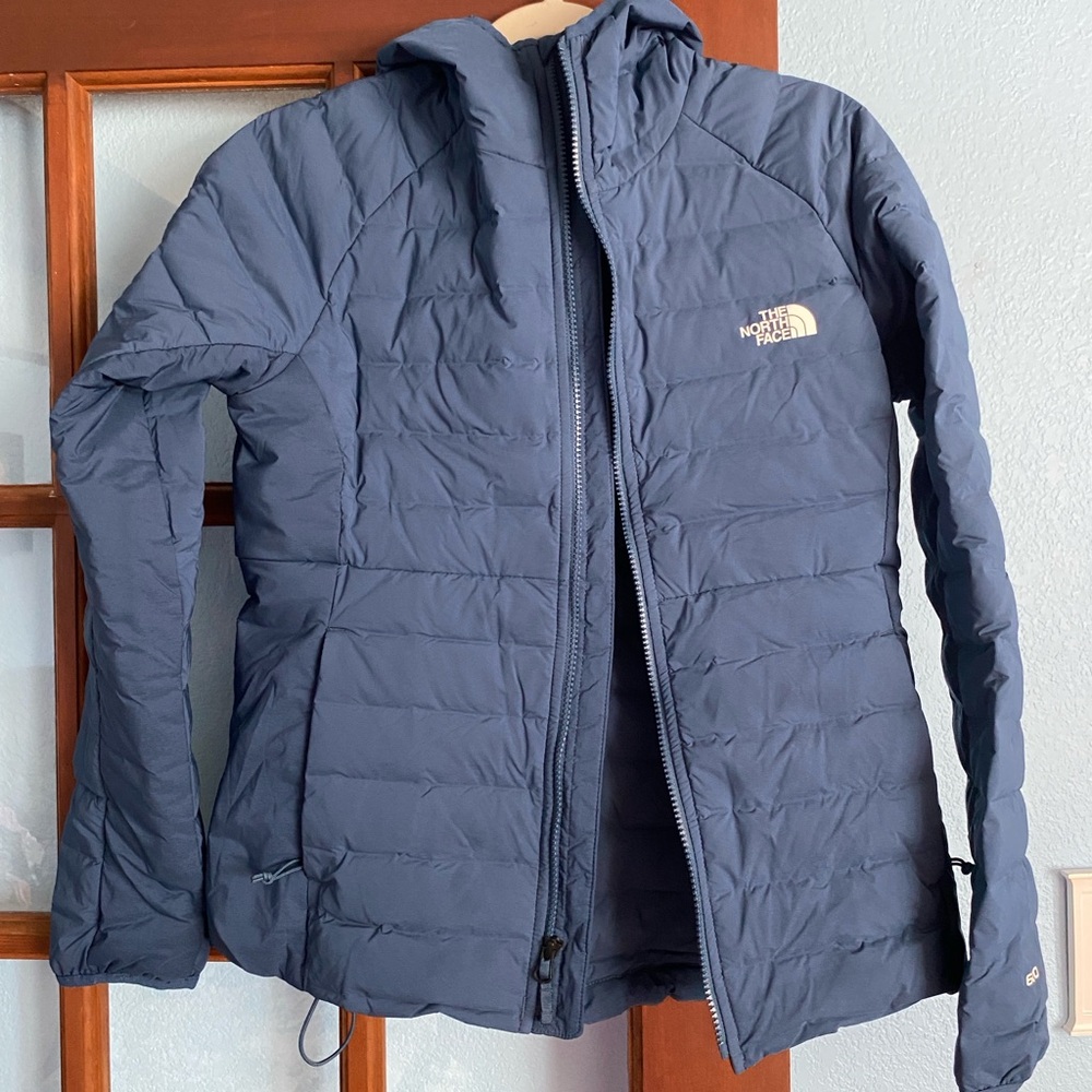 The North Face Women's Navy Blue Hooded Puffer Jacket